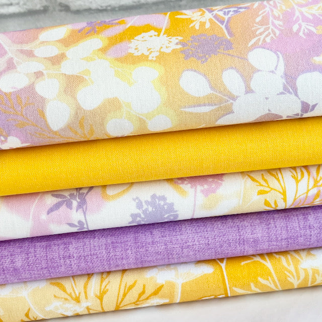 5 Piece Bright Blooms Fat Quarter Bundle 100% Cotton Fabrics