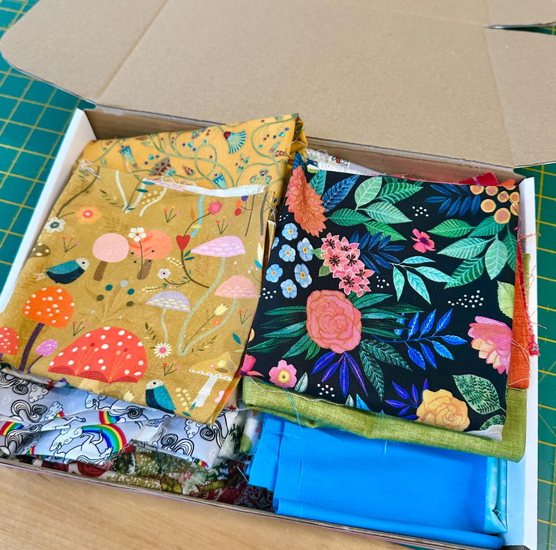 Box Filled With Fabric Remnants - 100% Cotton Fabrics Mixed 1668g