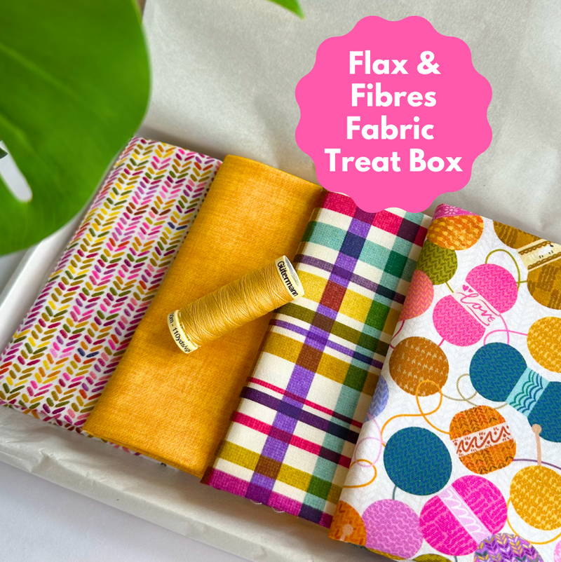 Flax & Fibres 4 Piece FQ Bundle Plus Thread Treat Box